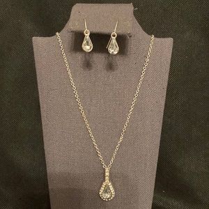 Rhinestone pendant with matching earrings